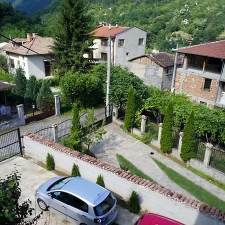 Къща за гости Vila Bachkovo *